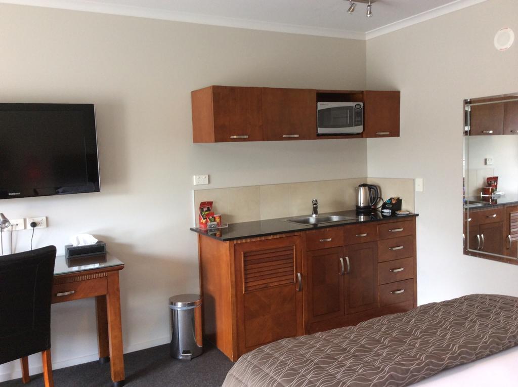 City Corporate Motor Inn Палмерстон-Норт Экстерьер фото
