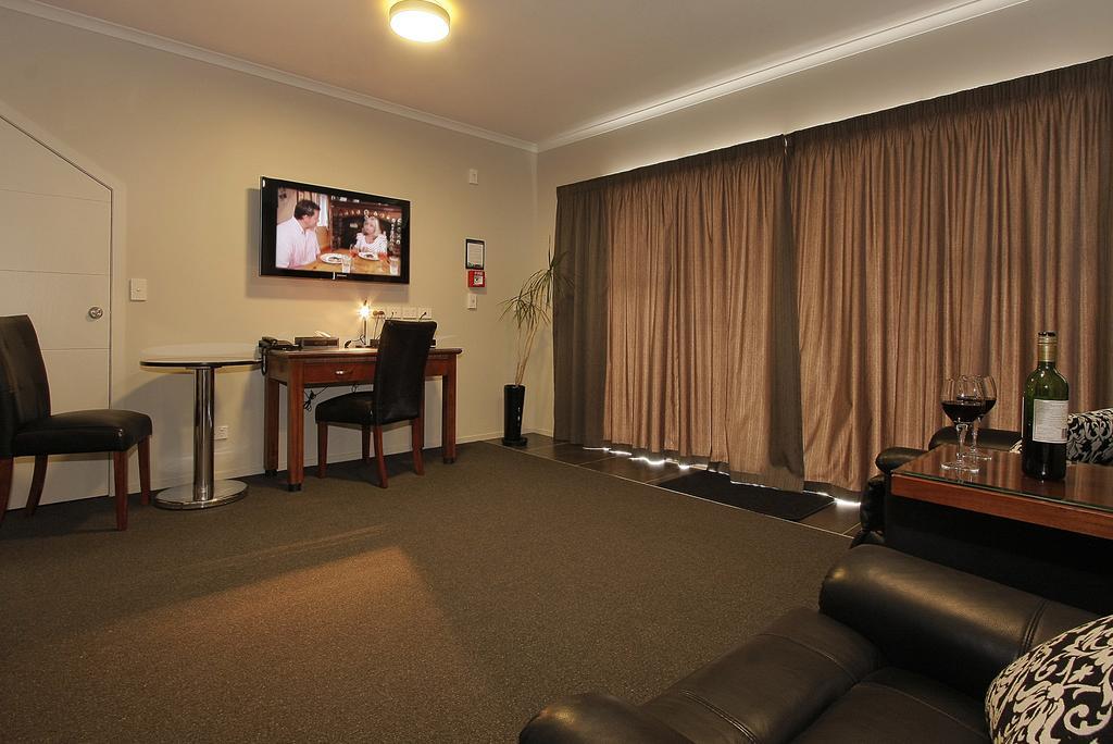 City Corporate Motor Inn Палмерстон-Норт Экстерьер фото