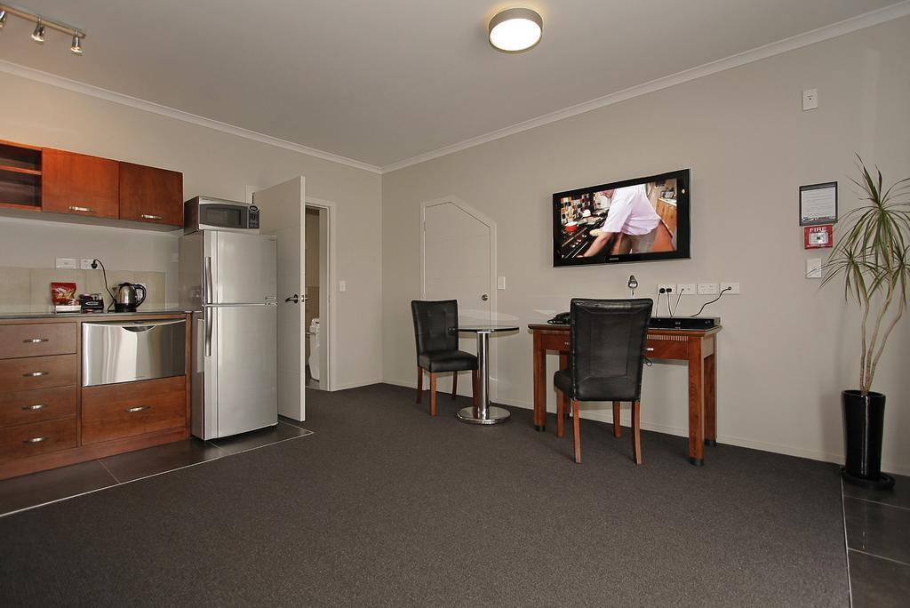 City Corporate Motor Inn Палмерстон-Норт Экстерьер фото