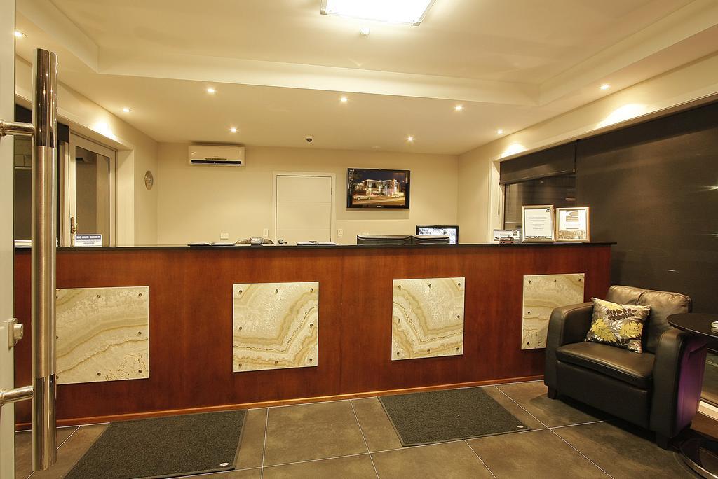 City Corporate Motor Inn Палмерстон-Норт Экстерьер фото